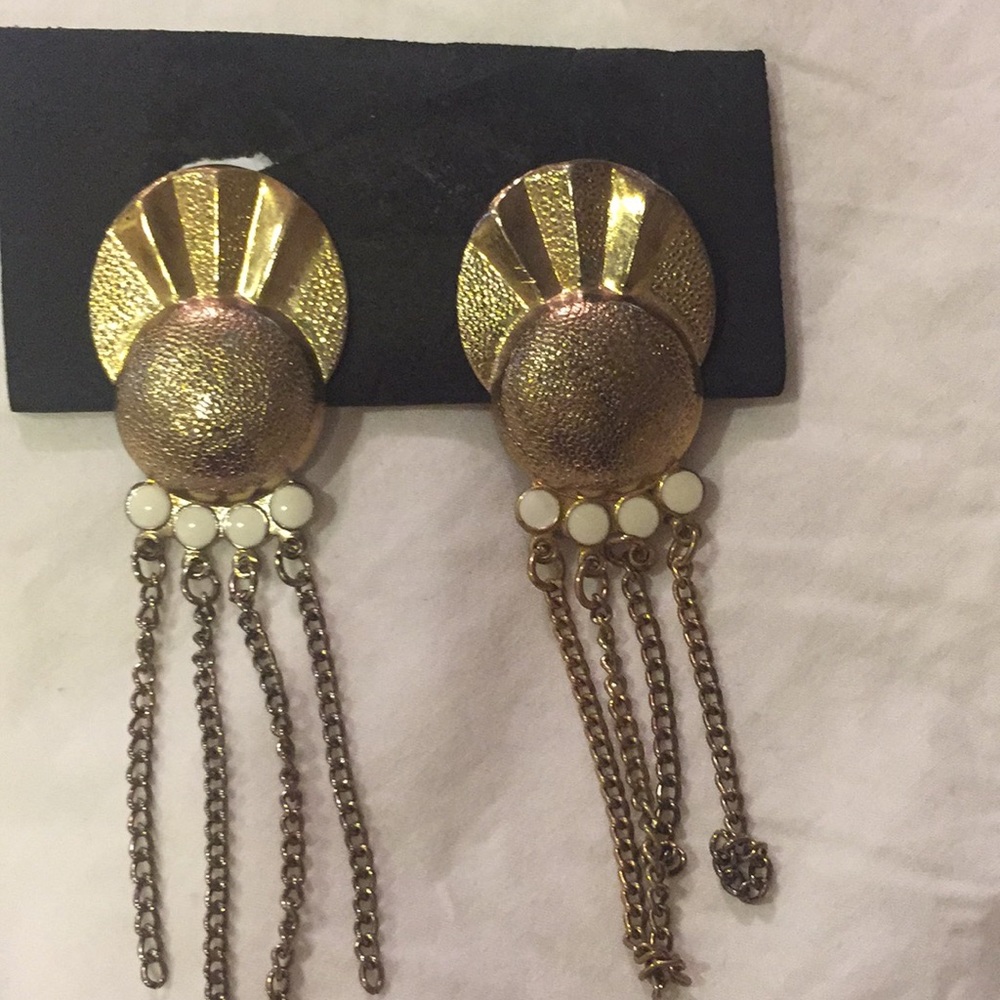 Earings